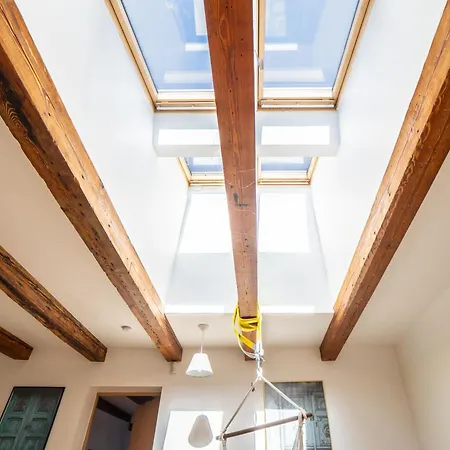 Old Loft, 2br, 7 Guests Apartment *