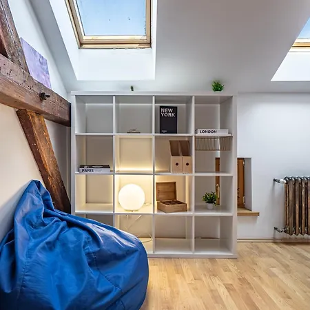 Apartment Old Loft, 2br, 7 Guests *